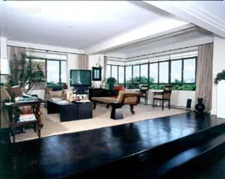 New York City Real Estate | View 25 Central Park West, 8Q-7P | 3 Beds, 4 Baths | View 1