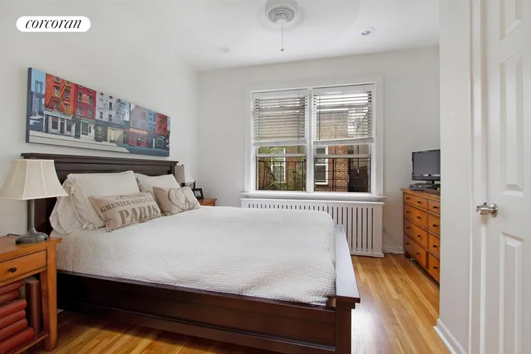 New York City Real Estate | View 530 East 84th Street, 5MN | Master Bedroom | View 4