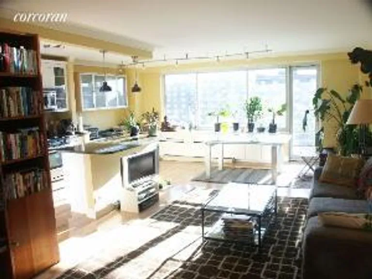 New York City Real Estate | View 392 Central Park West, 19X | room 1 | View 2