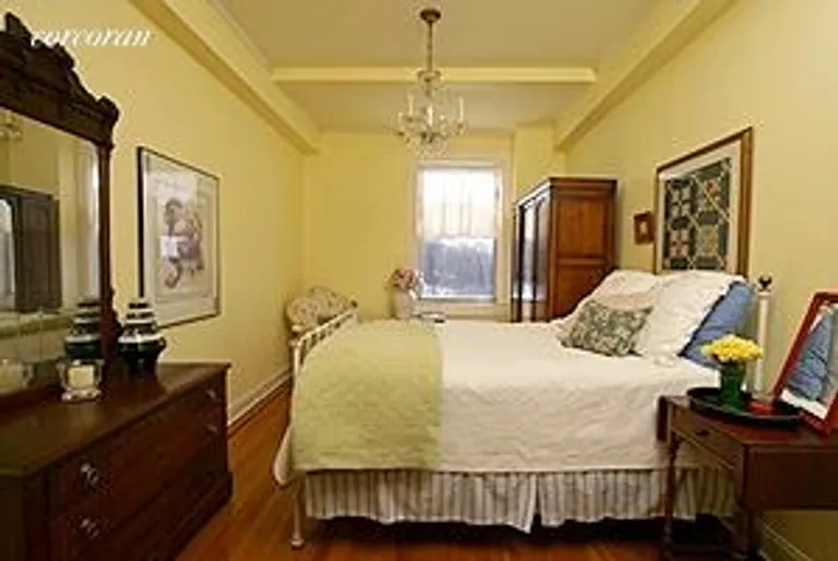 New York City Real Estate | View 41 Eastern Parkway, 7A | room 2 | View 3