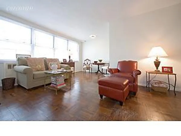 New York City Real Estate | View 310 East 70th Street, 10B | room 1 | View 2