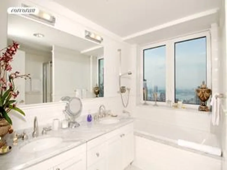 New York City Real Estate | View 425 Fifth Avenue, 64B | room 4 | View 5