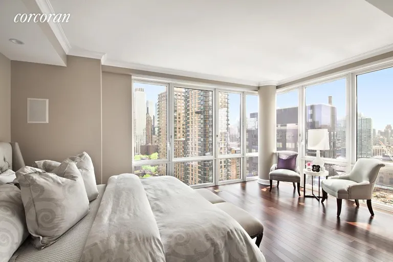 New York City Real Estate | View 80 Riverside Boulevard, 26B | room 3 | View 4