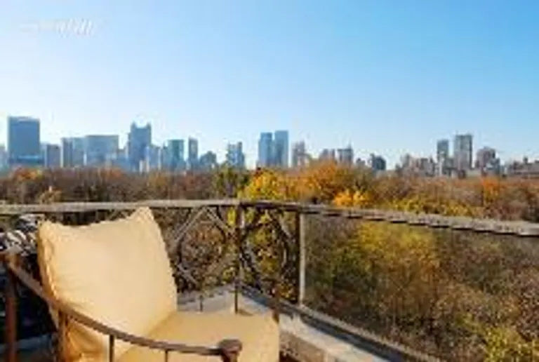 New York City Real Estate | View 923 Fifth Avenue, 9C | 2 Beds, 2 Baths | View 1