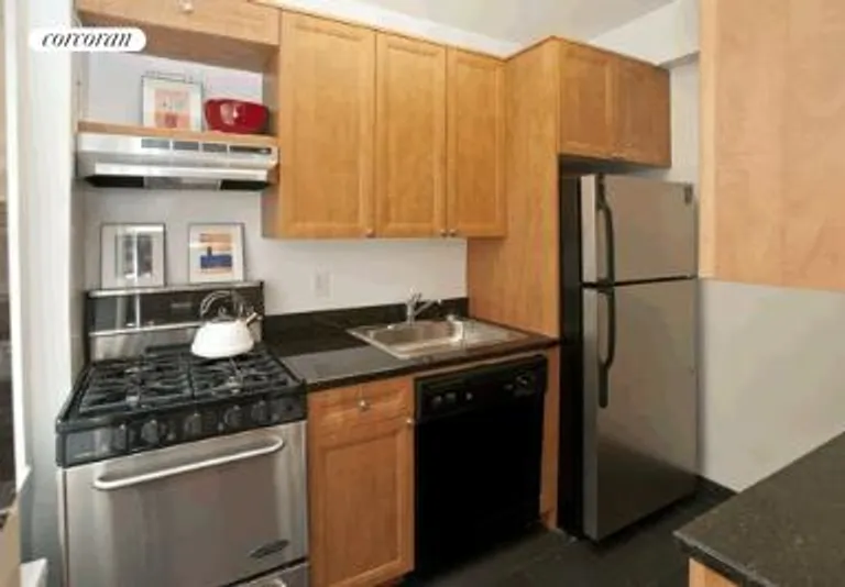New York City Real Estate | View 7 Lexington Avenue, 5E | room 1 | View 2