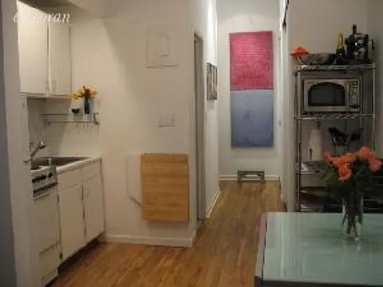 New York City Real Estate | View 23 Waverly Place, 2G | room 1 | View 2