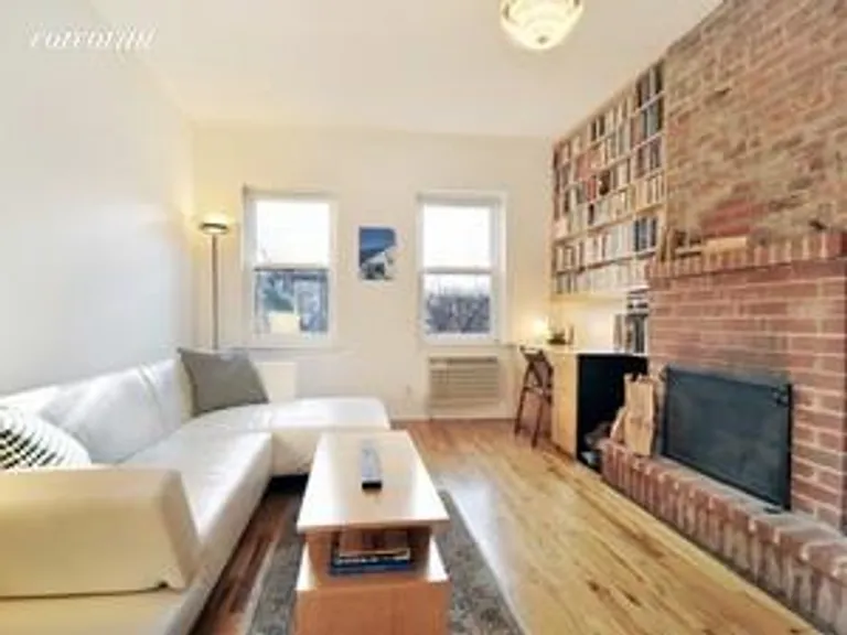 New York City Real Estate | View 165 East 104th Street, 3C | room 1 | View 2