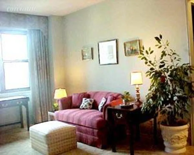 New York City Real Estate | View 111 East 85th Street, 24E | room 1 | View 2