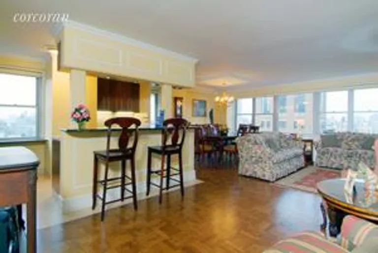 New York City Real Estate | View 15 West 72Nd Street, 22B | 2 Beds, 2 Baths | View 1