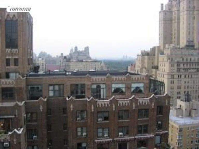New York City Real Estate | View 15 West 72Nd Street, 22B | room 5 | View 6