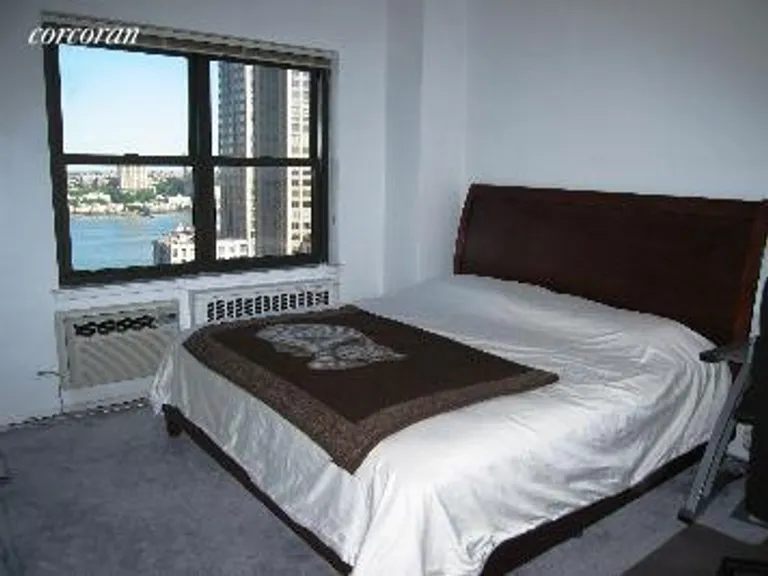 New York City Real Estate | View 185 West End Avenue, 29S | room 1 | View 2