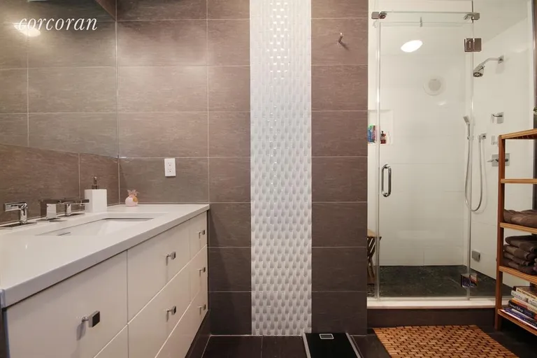 New York City Real Estate | View 300 East 59th Street, 1402-3 | Bathroom | View 6