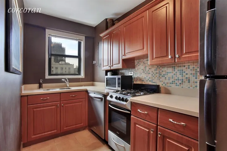 New York City Real Estate | View 201 West 21st Street, 12F | Kitchen | View 3