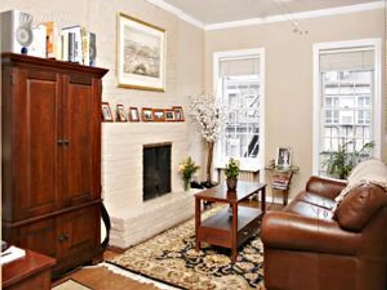 New York City Real Estate | View 509 East 83rd Street, 5R | 1 Bed, 1 Bath | View 1