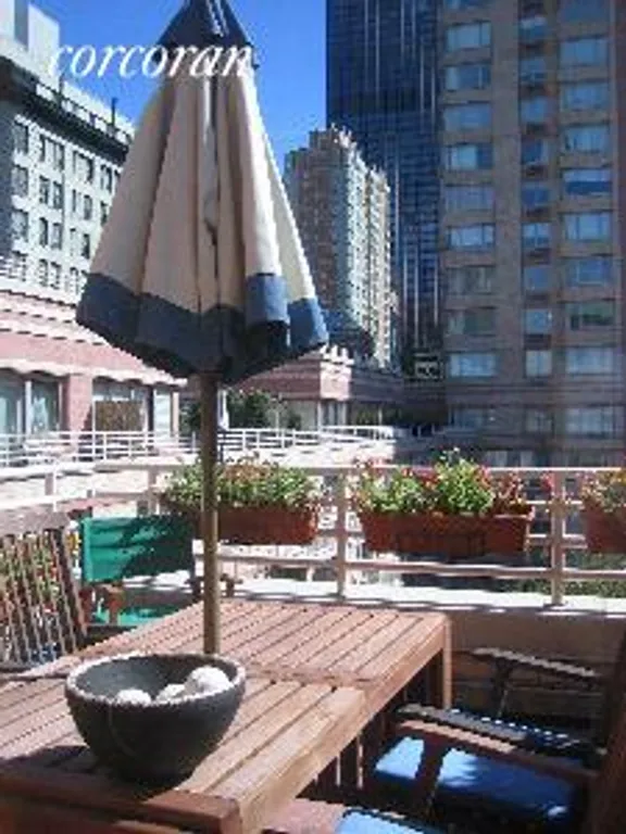 New York City Real Estate | View 393 West 49th Street, 6II | room 13 | View 14