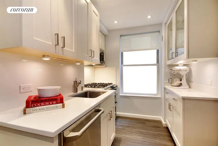New York City Real Estate | View 1230 Park Avenue, 7D | Kitchen | View 4