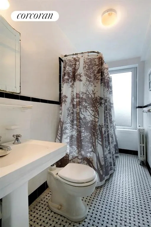 New York City Real Estate | View 1230 Park Avenue, 7D | Bathroom | View 7
