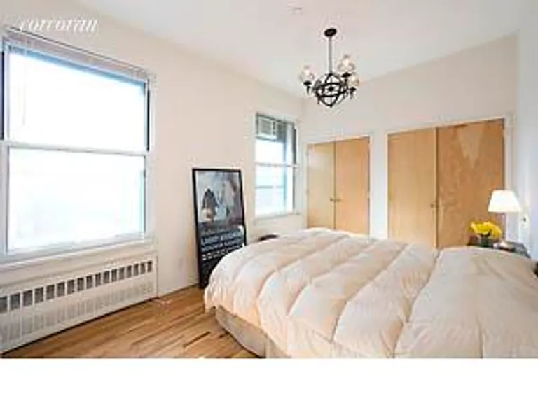 New York City Real Estate | View 29 Tiffany Place, 4B | room 2 | View 3