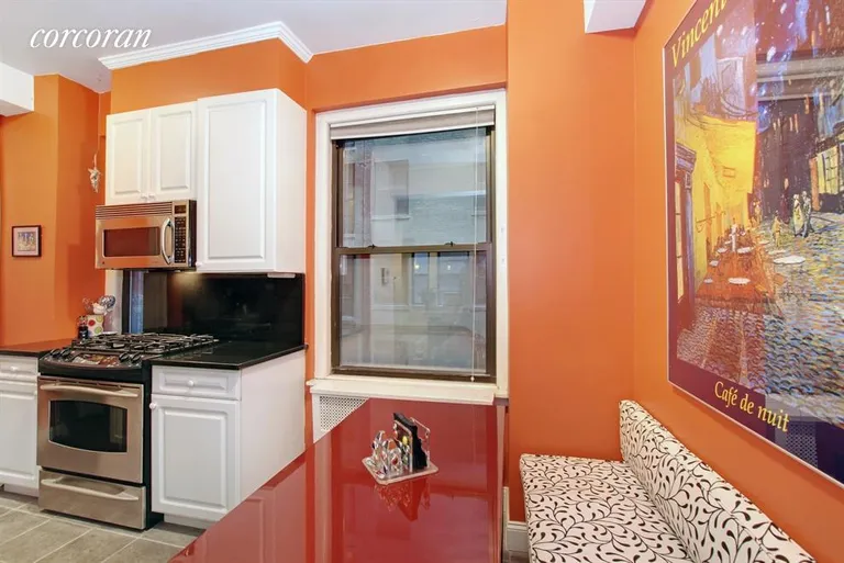 New York City Real Estate | View 215 West 75th Street, 3A | Eat-In Kitchen | View 2