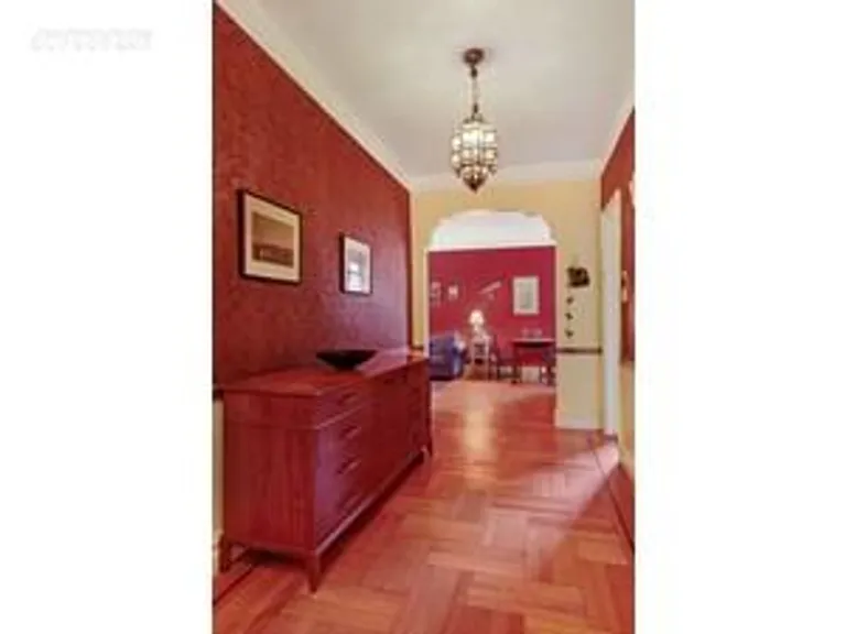 New York City Real Estate | View 71 Ocean Parkway, 4N | Dining foyer | View 2