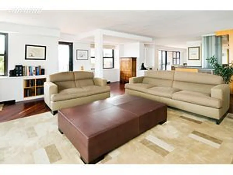 New York City Real Estate | View 115 East 9th Street, 19DE | room 2 | View 3