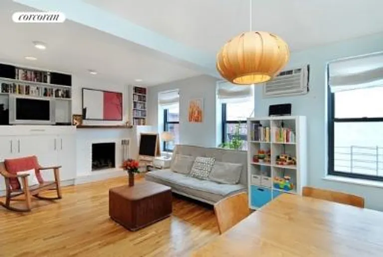 New York City Real Estate | View 406 7th Avenue, 5 | 1 Bed, 1 Bath | View 1
