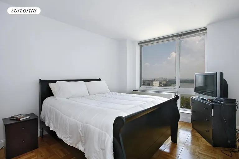 New York City Real Estate | View 215-217 East 96th Street, 26N | Bedroom | View 3