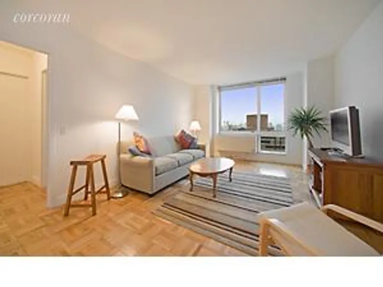 New York City Real Estate | View 215-217 East 96th Street, 34F | 1 Bed, 1 Bath | View 1