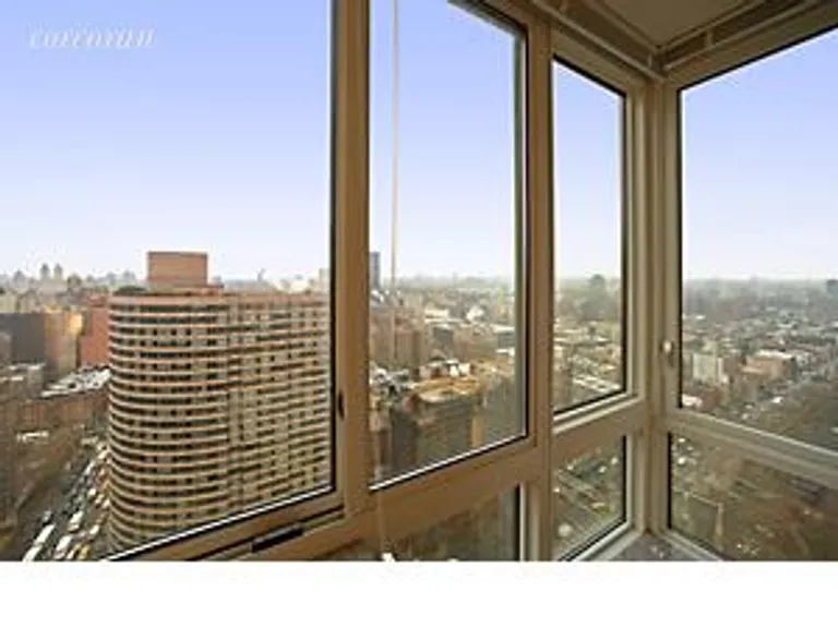 New York City Real Estate | View 215-217 East 96th Street, 34F | room 2 | View 3