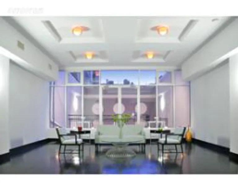 New York City Real Estate | View 154 Broadway, 1 | 1 Bed, 2 Baths | View 1