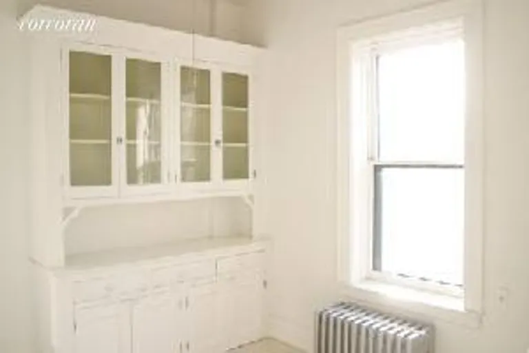 New York City Real Estate | View 416 Stuyvesant Avenue | room 2 | View 3