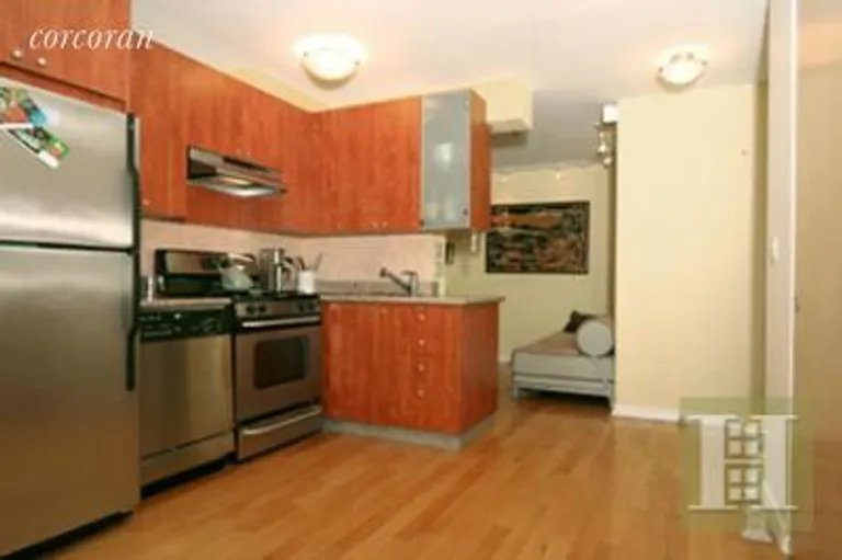 New York City Real Estate | View 107 Avenue A, 4R | room 1 | View 2