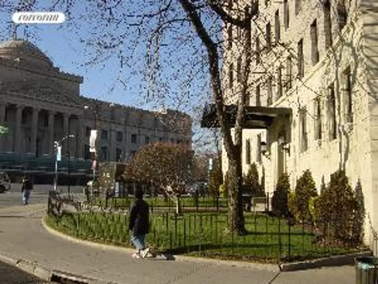 New York City Real Estate | View 175 Eastern Parkway, 1F | room 7 | View 8