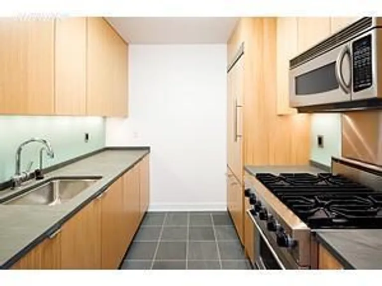 New York City Real Estate | View 207 East 57th Street, 6C | 2 Beds, 2 Baths | View 1