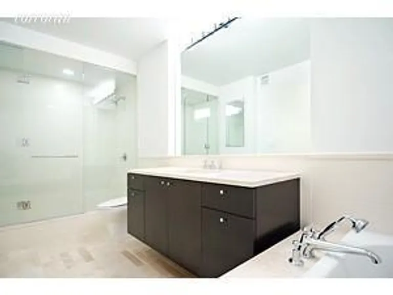 New York City Real Estate | View 207 East 57th Street, 6C | room 1 | View 2