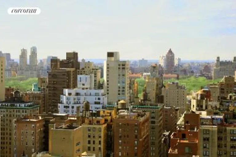 New York City Real Estate | View 1438 Third Avenue, 30E | room 2 | View 3