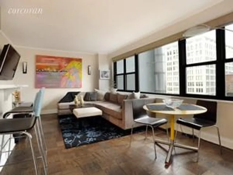 New York City Real Estate | View 115 East 9th Street, 14R | room 1 | View 2
