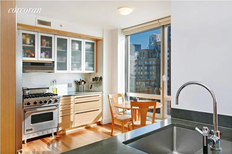 New York City Real Estate | View 30 West Street, 23E | room 3 | View 4