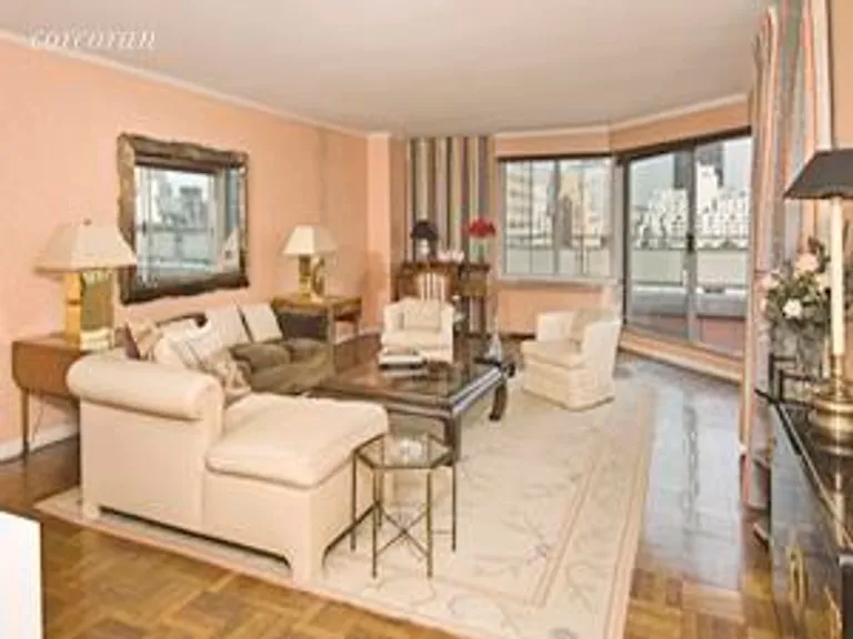 New York City Real Estate | View 650 Park Avenue, 19C | 2 Beds, 3 Baths | View 1