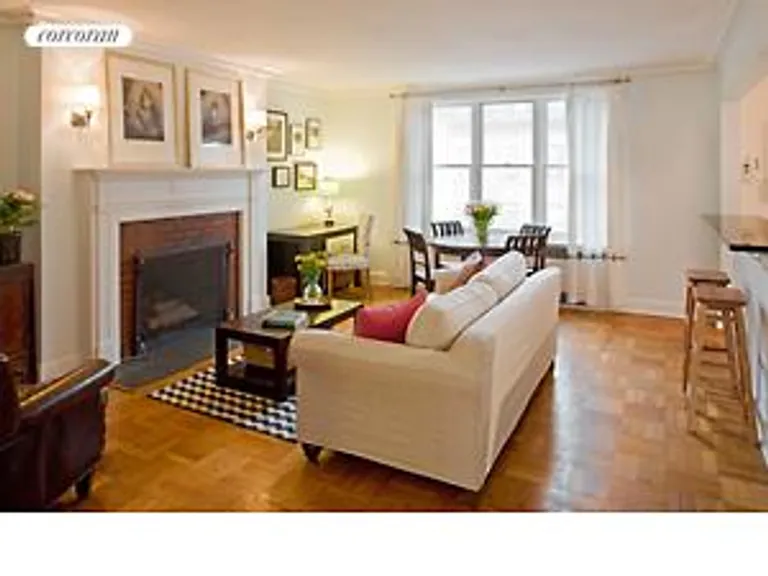 New York City Real Estate | View 10 Monroe Place, 4 | 2 Beds, 1 Bath | View 1