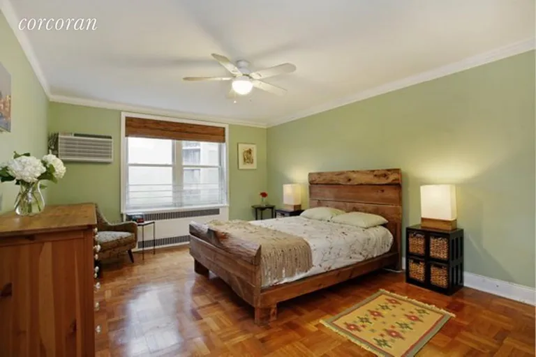 New York City Real Estate | View 10 Monroe Place, 4 | room 1 | View 2