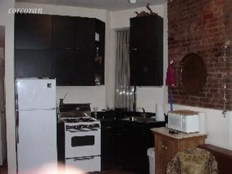 New York City Real Estate | View 223-225 East 4th Street, 2 | room 1 | View 2