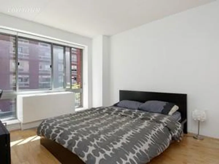 New York City Real Estate | View 555 West 23rd Street, N5B | room 2 | View 3