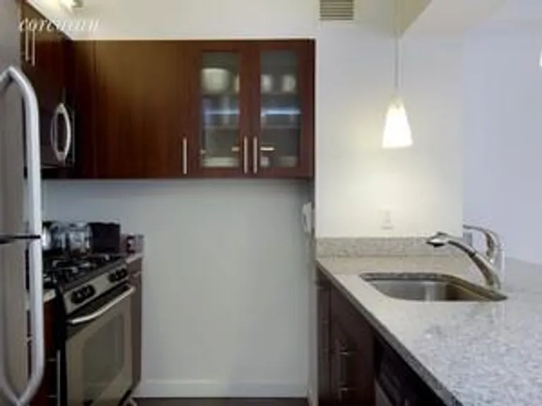 New York City Real Estate | View 555 West 23rd Street, N5B | room 3 | View 4