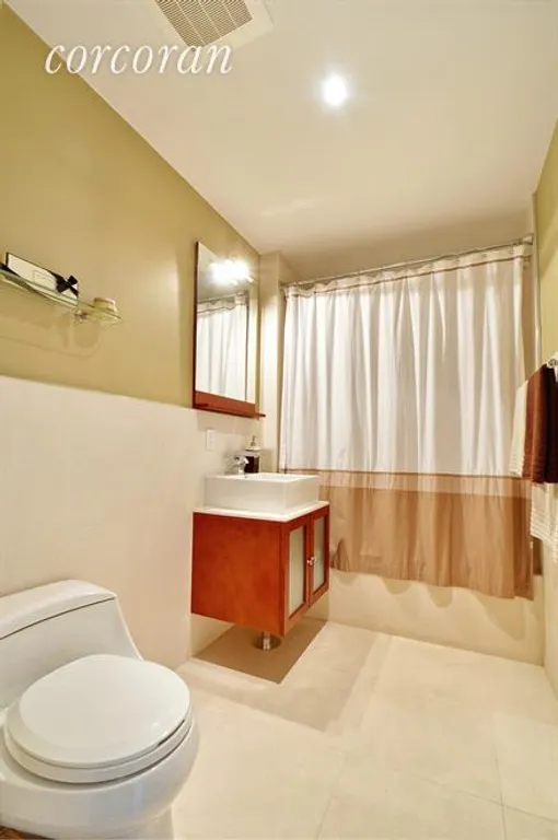 New York City Real Estate | View 302 2Nd Street, 3C | Bathroom | View 4