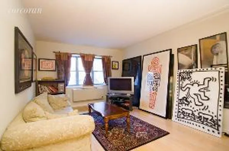 New York City Real Estate | View 516 West 47th Street, N1E | 1 Bed, 1 Bath | View 1