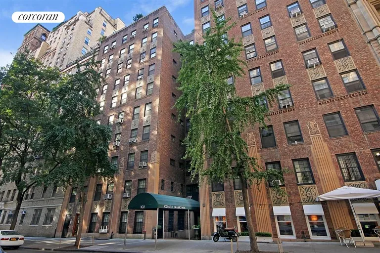 New York City Real Estate | View 102 East 22nd Street, 3H | Front View | View 4