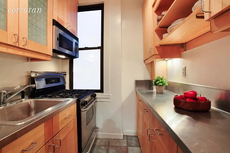 New York City Real Estate | View 33 East 22Nd Street, 4A | Kitchen | View 2