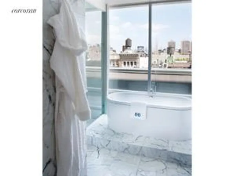 New York City Real Estate | View 311 West Broadway, PHB | Master Bathroom | View 4