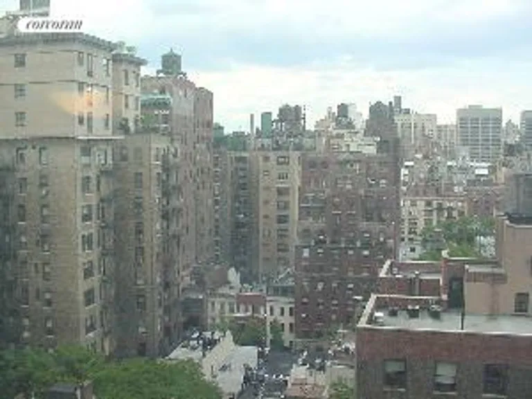 New York City Real Estate | View 118 East 60th Street, 17C | room 5 | View 6